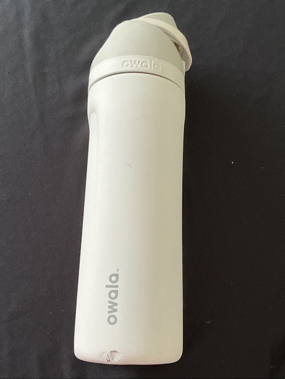 Owala - 24 oz. FreeSip Slim White SS Water Bottle